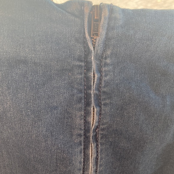 Free People mini jean skirt with zip back - Picture 3 of 3